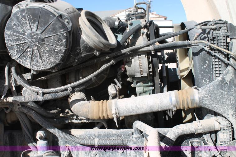 image for item C3634 1998 Freightliner Century Class semi truck