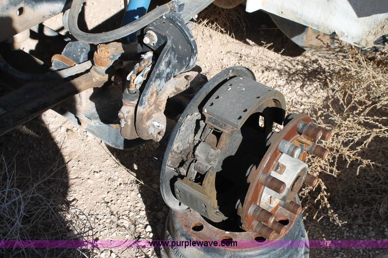 image for item C3635 1996 International 8200 semi truck