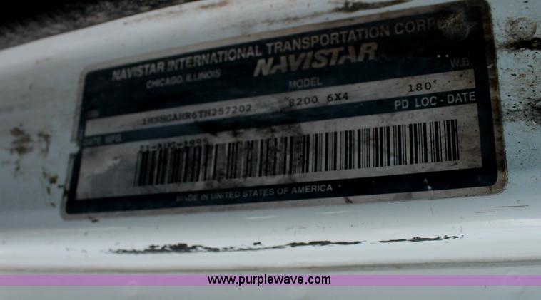 image for item C3635 1996 International 8200 semi truck