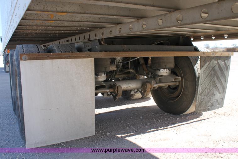 image for item C3636 2001 Lufkin TFV-CLST dry van trailer