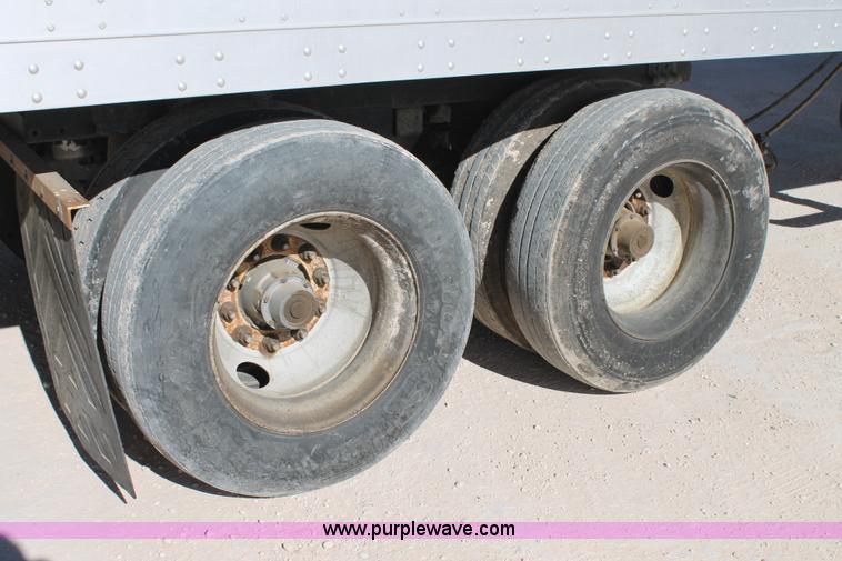 image for item C3636 2001 Lufkin TFV-CLST dry van trailer