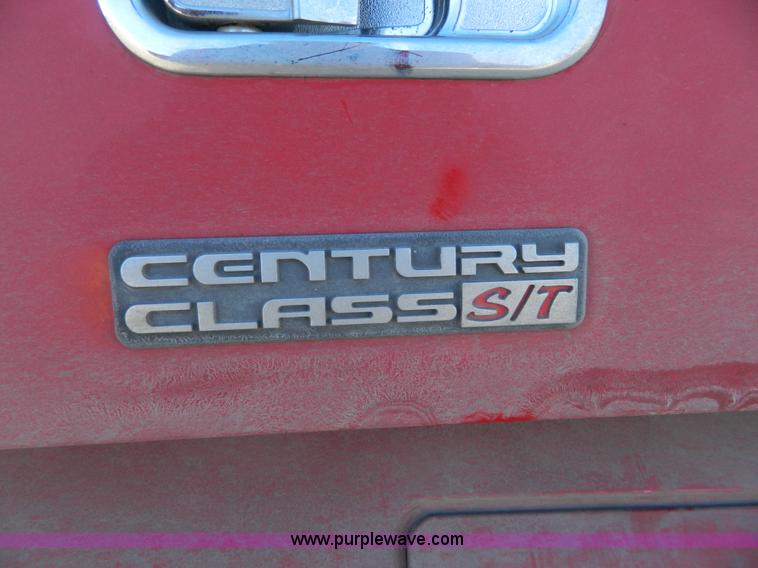 image for item D6083 2005 Freightliner Century Class ST120 semi truck