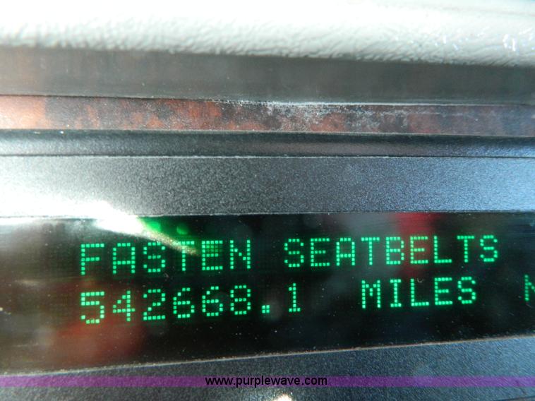 image for item D6083 2005 Freightliner Century Class ST120 semi truck