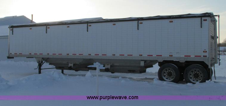 image for item E5242 2011 Timpte tandem axle hopper bottom trailer