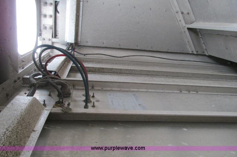 image for item E5242 2011 Timpte tandem axle hopper bottom trailer