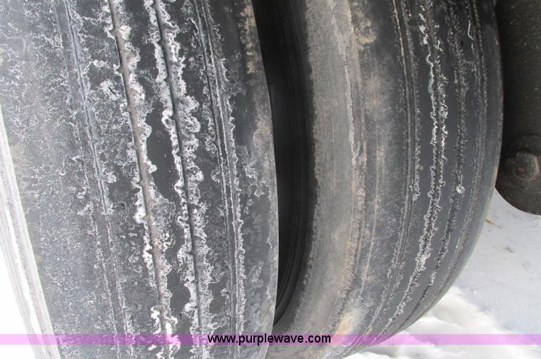 image for item E5242 2011 Timpte tandem axle hopper bottom trailer