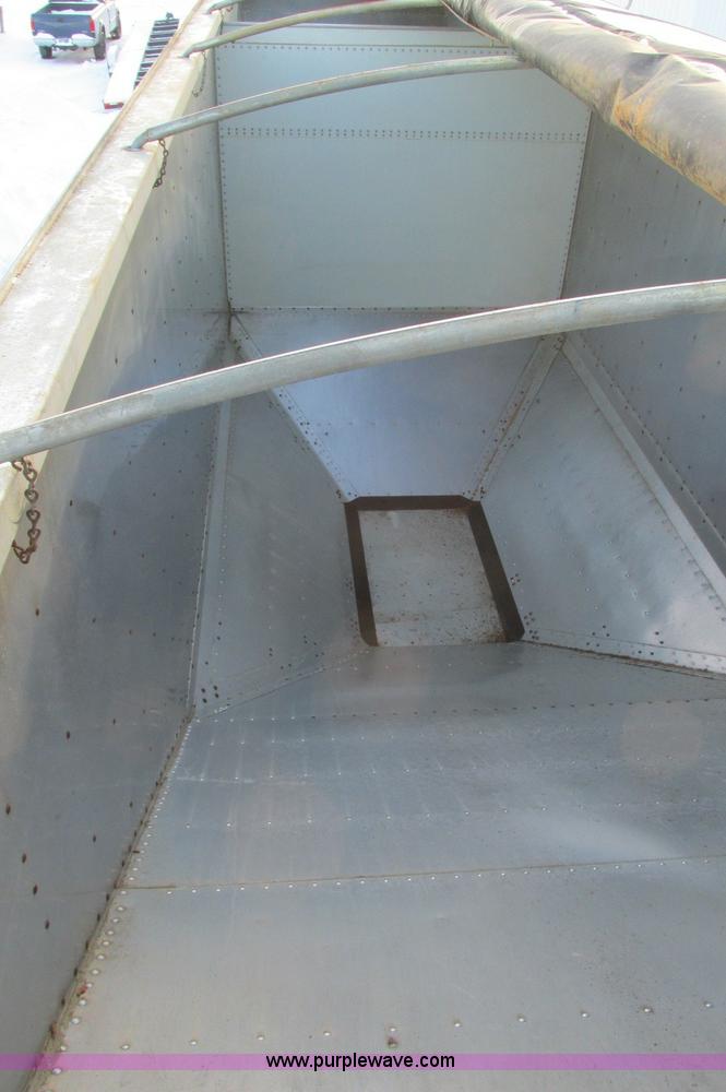 image for item E5242 2011 Timpte tandem axle hopper bottom trailer