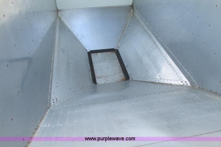 image for item E5242 2011 Timpte tandem axle hopper bottom trailer