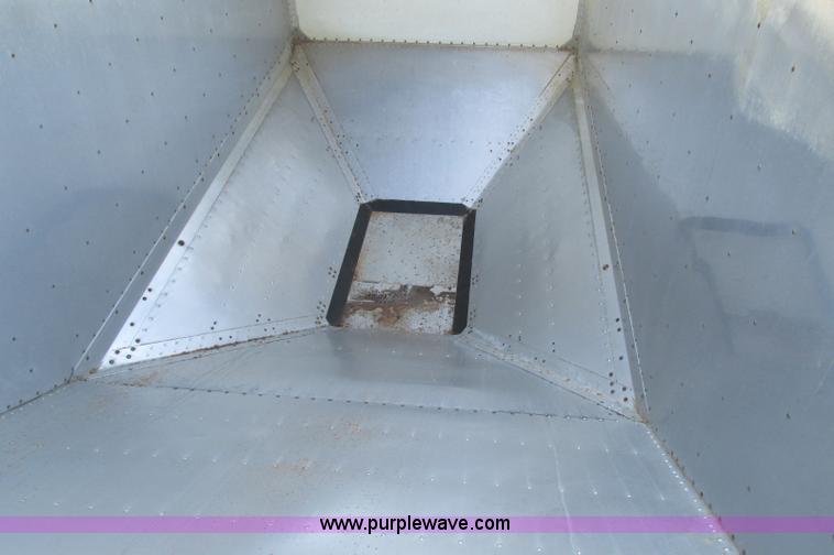 image for item E5242 2011 Timpte tandem axle hopper bottom trailer