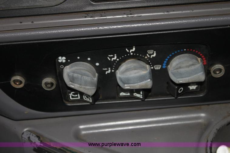 image for item G4454 1997 Kenworth T2000 semi truck