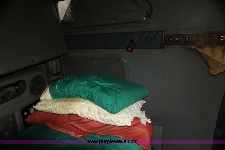 image for item G4454 1997 Kenworth T2000 semi truck