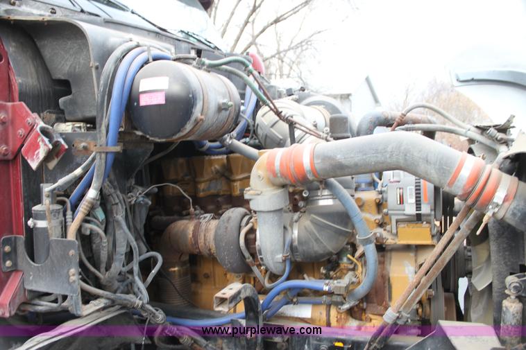 image for item G4454 1997 Kenworth T2000 semi truck