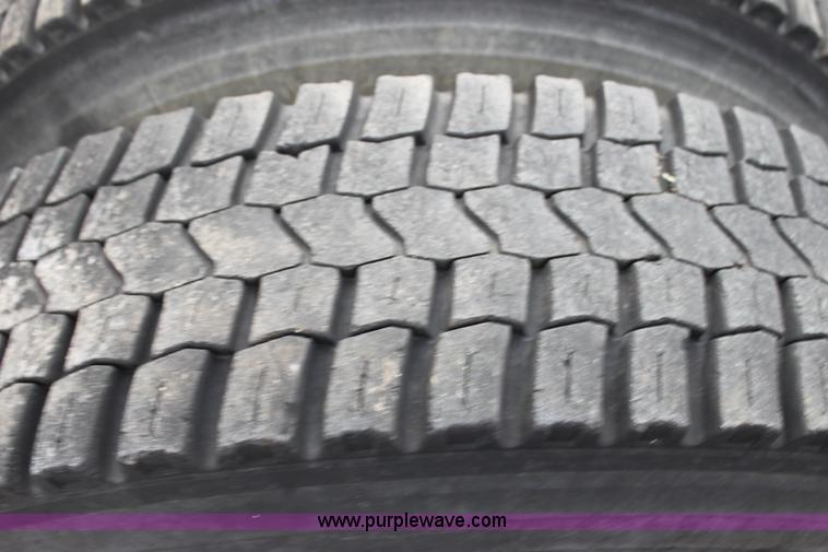 image for item G4454 1997 Kenworth T2000 semi truck