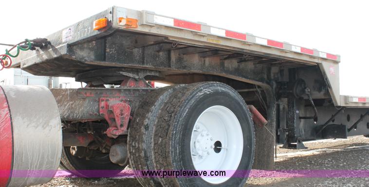 image for item H8356 2000 Transcraft 48' spread axle drop deck trailer