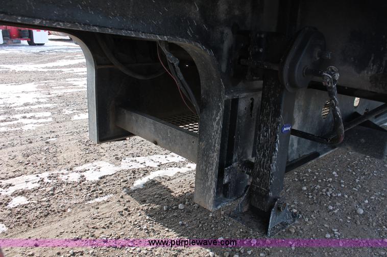 image for item H8356 2000 Transcraft 48' spread axle drop deck trailer