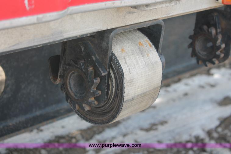 image for item H8356 2000 Transcraft 48' spread axle drop deck trailer