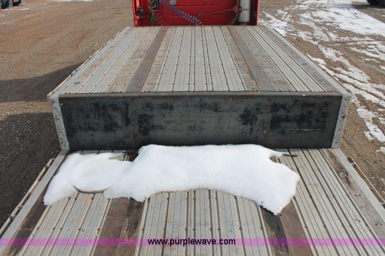 image for item H8356 2000 Transcraft 48' spread axle drop deck trailer