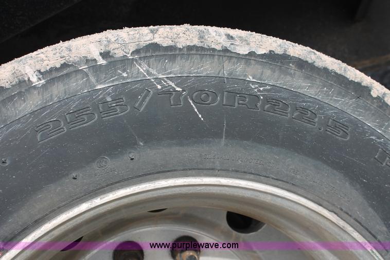 image for item H8356 2000 Transcraft 48' spread axle drop deck trailer