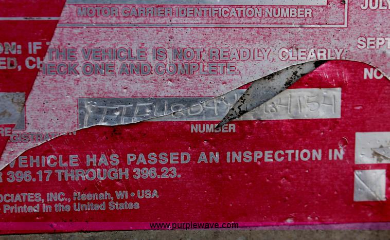 image for item H8356 2000 Transcraft 48' spread axle drop deck trailer