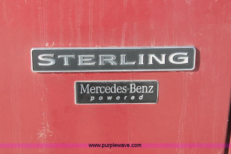 image for item H8373 2005 Sterling AT9500 semi truck