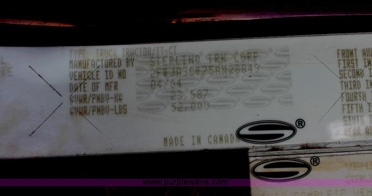 image for item H8373 2005 Sterling AT9500 semi truck