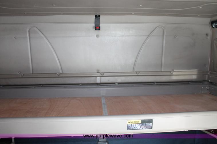 image for item H8376 2007 International 9400i semi truck