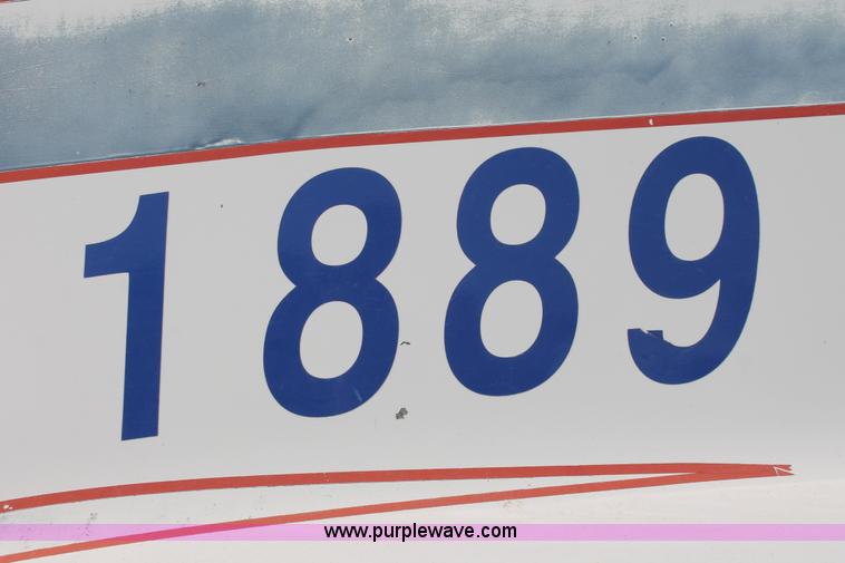 image for item H8380 1997 Mack CH613 semi truck