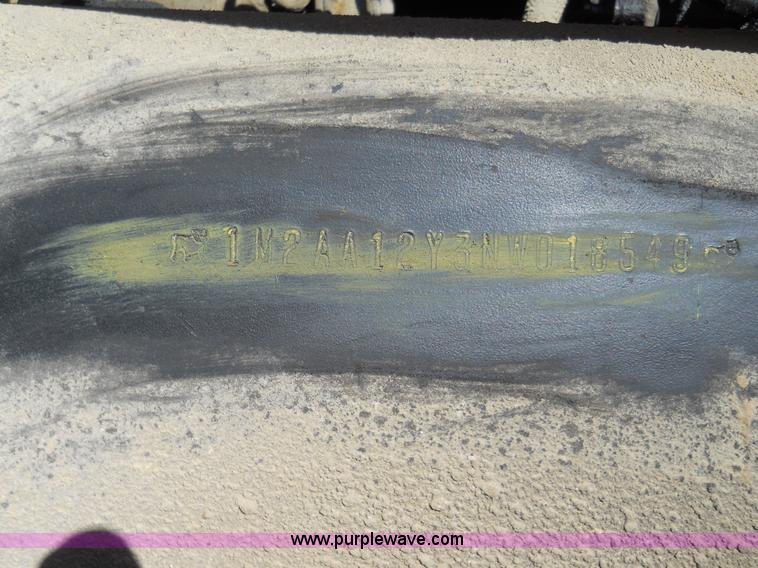 image for item H8384 1992 Mack CH613 semi truck