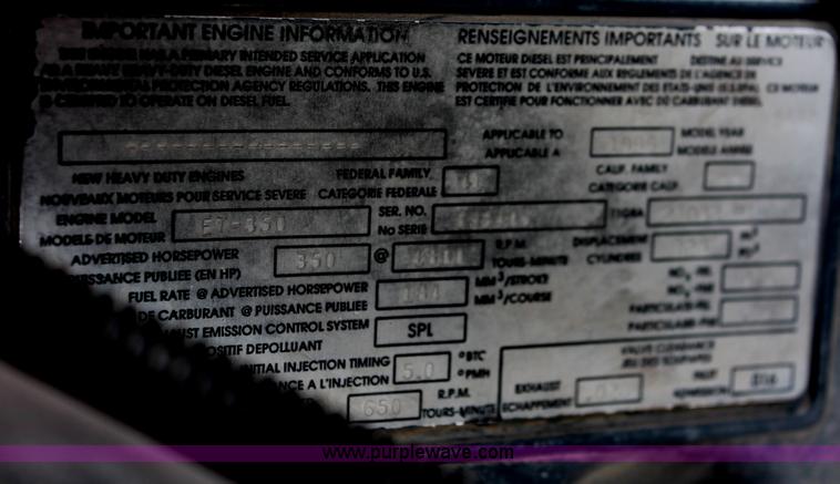 image for item H8386 1997 Mack CH613 semi truck