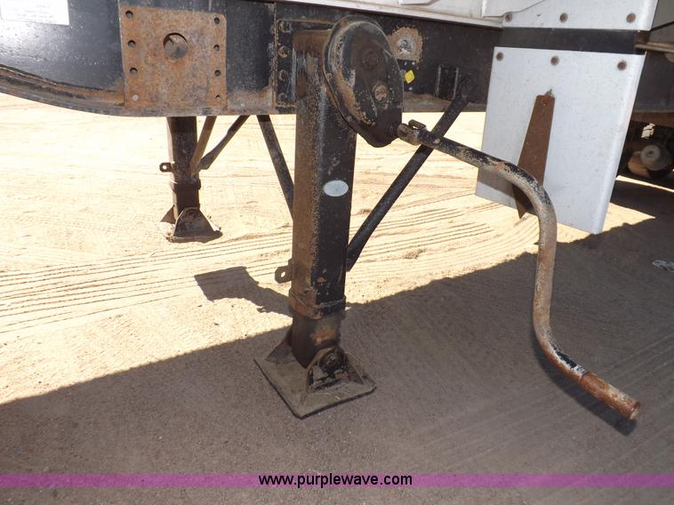 image for item I7584 2000 Mack end dump trailer