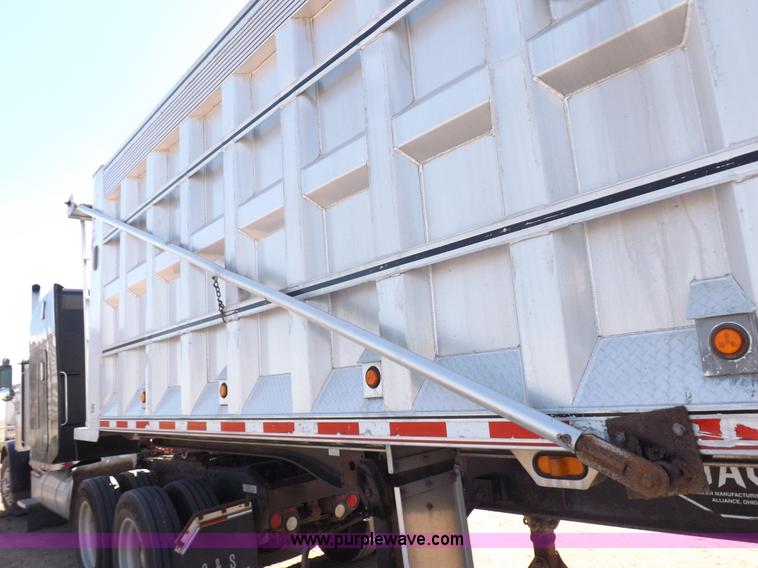 image for item I7584 2000 Mack end dump trailer