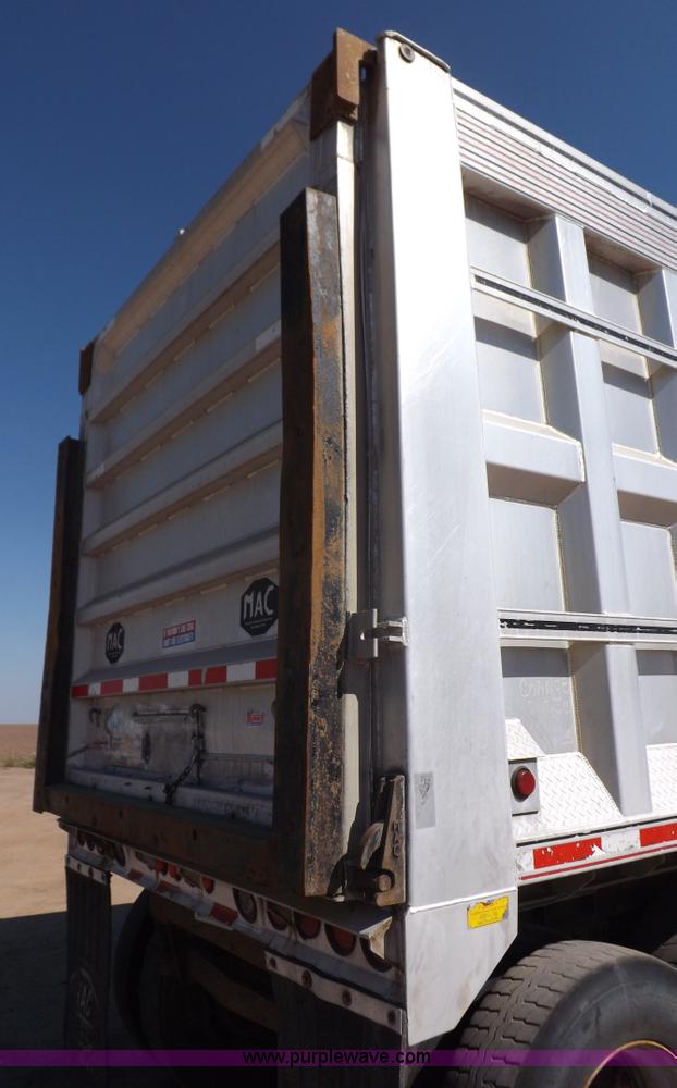 image for item I7584 2000 Mack end dump trailer
