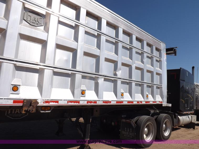 image for item I7584 2000 Mack end dump trailer