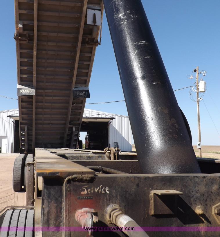 image for item I7584 2000 Mack end dump trailer