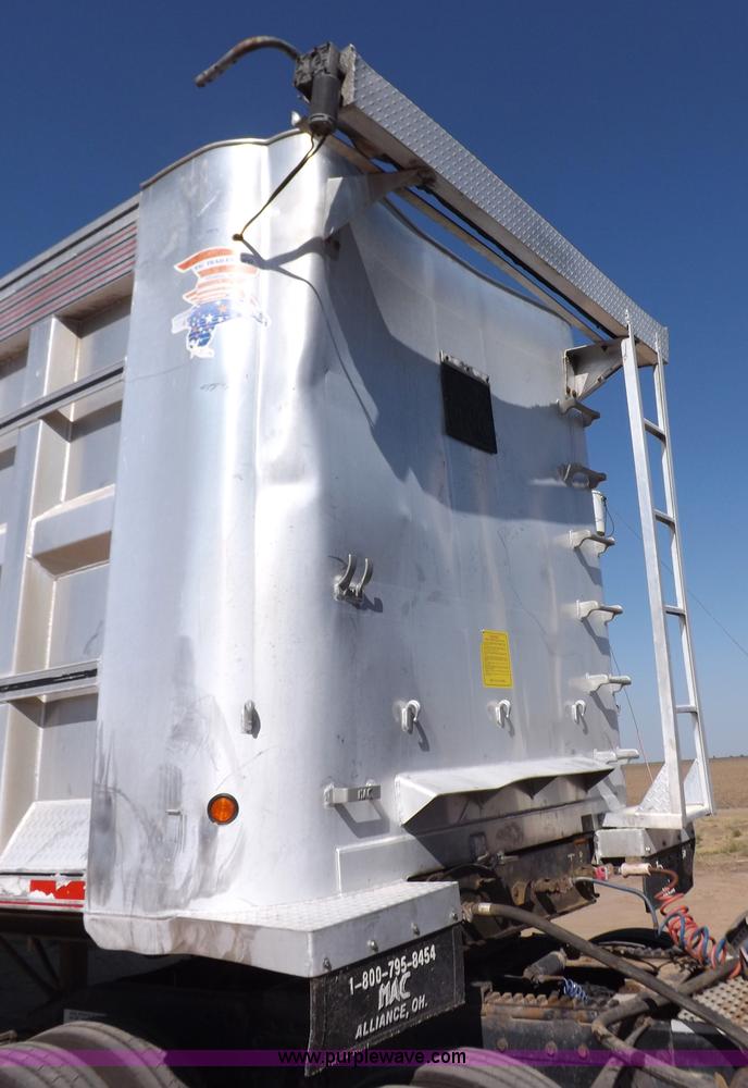 image for item I7584 2000 Mack end dump trailer