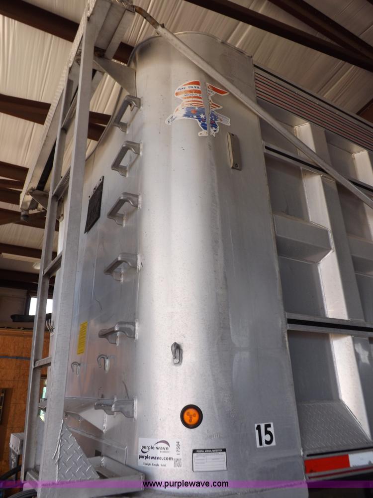 image for item I7584 2000 Mack end dump trailer