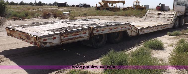 image for item I8481 1984 Wilson MovAll hydraulic trailer