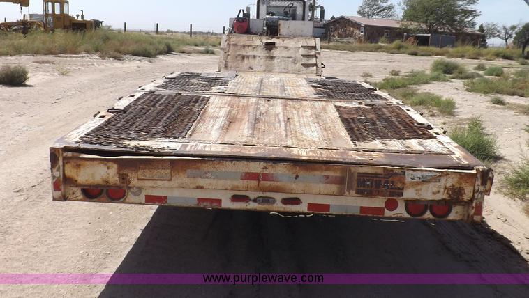 image for item I8481 1984 Wilson MovAll hydraulic trailer