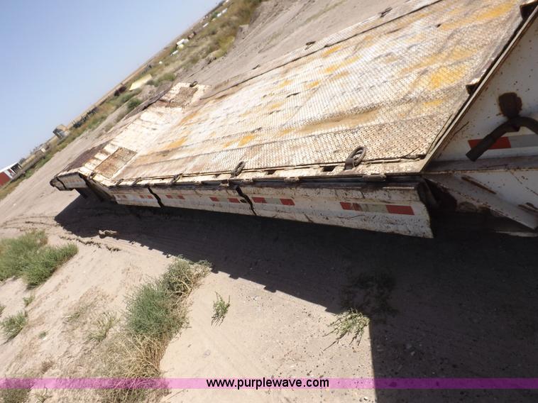 image for item I8481 1984 Wilson MovAll hydraulic trailer