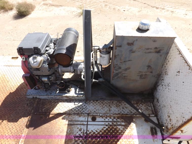 image for item I8481 1984 Wilson MovAll hydraulic trailer