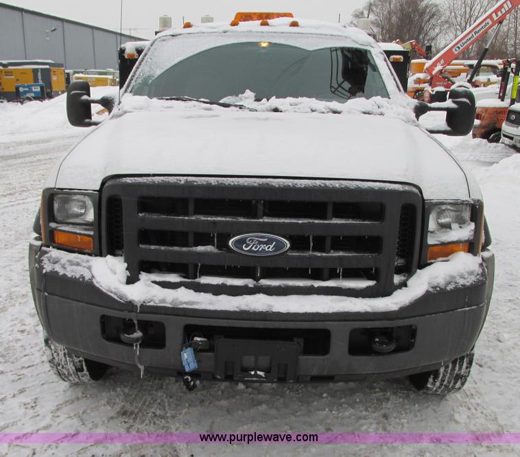 image for item G9180 2007 Ford F550 service truck