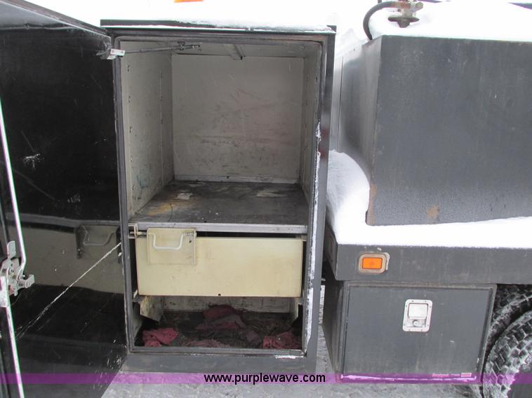 image for item G9180 2007 Ford F550 service truck