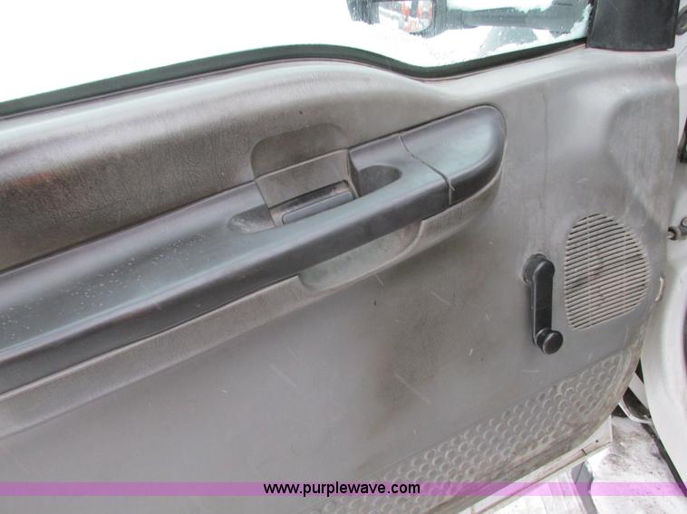 image for item G9180 2007 Ford F550 service truck
