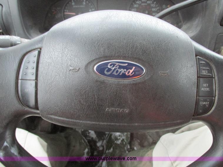 image for item G9180 2007 Ford F550 service truck