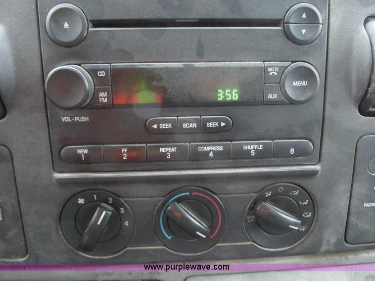 image for item G9180 2007 Ford F550 service truck