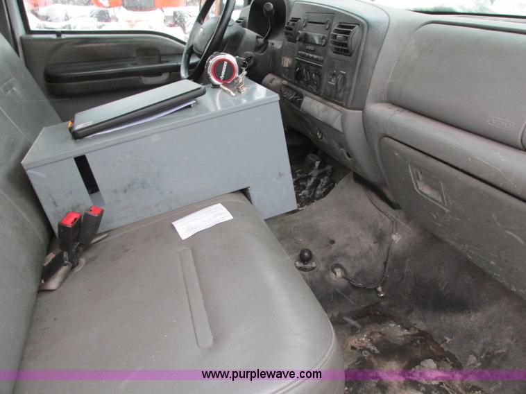 image for item G9180 2007 Ford F550 service truck
