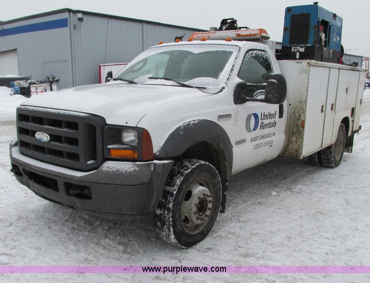 image for item G9181 2005 Ford F550 service truck
