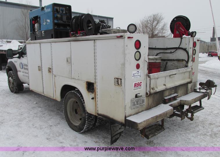 image for item G9181 2005 Ford F550 service truck