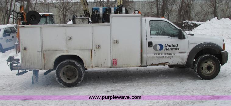 image for item G9181 2005 Ford F550 service truck