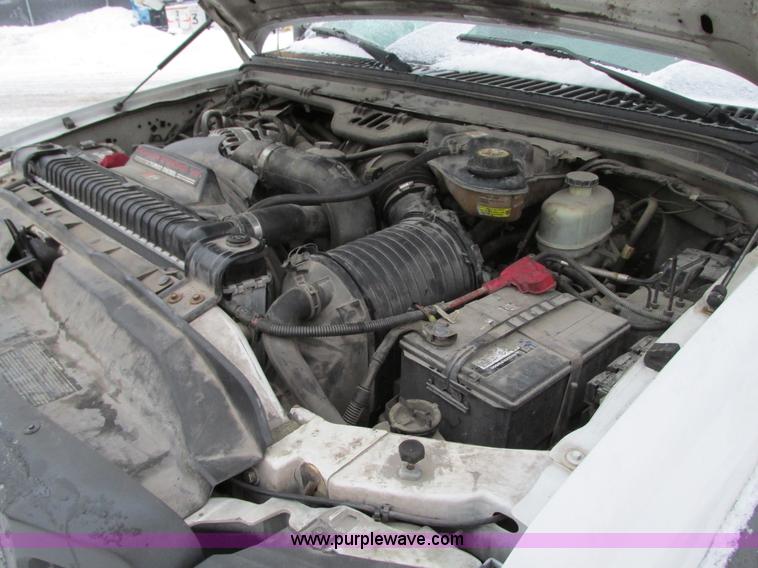 image for item G9181 2005 Ford F550 service truck